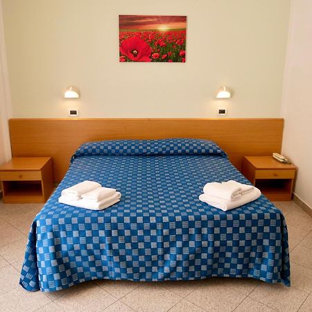Hotel Jole Marina dʼMarina dʼAndora 外观 照片
