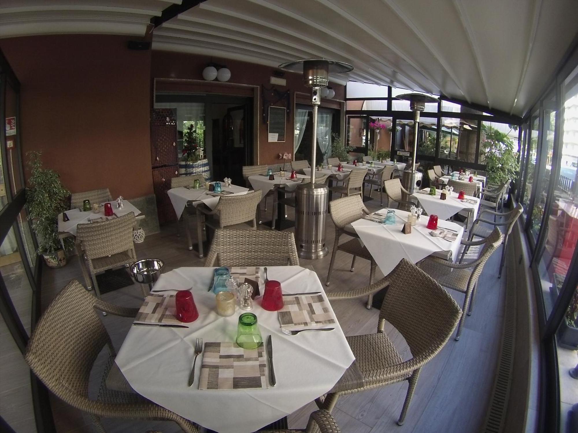 Hotel Jole Marina dʼMarina dʼAndora 外观 照片