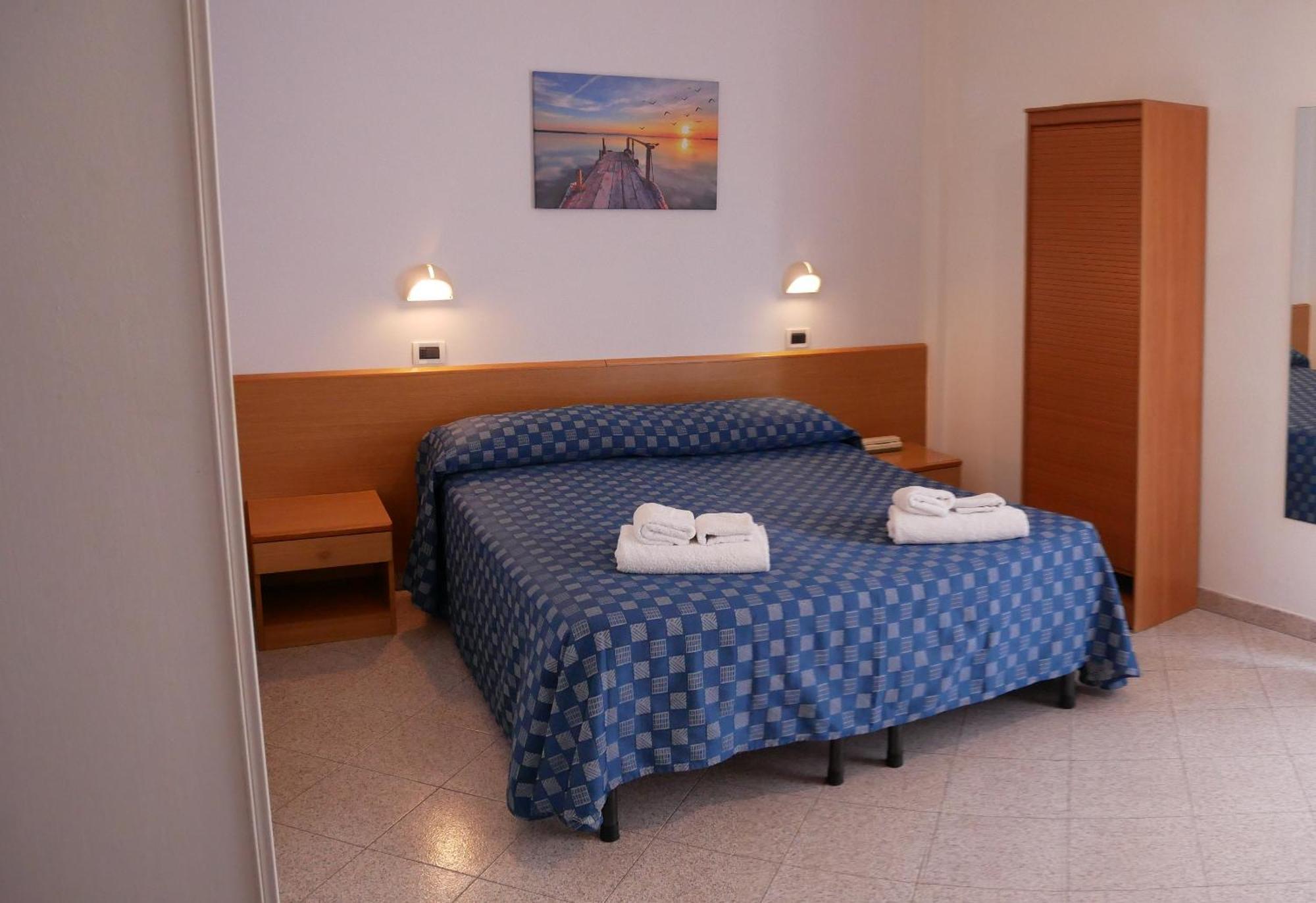 Hotel Jole Marina dʼMarina dʼAndora 外观 照片