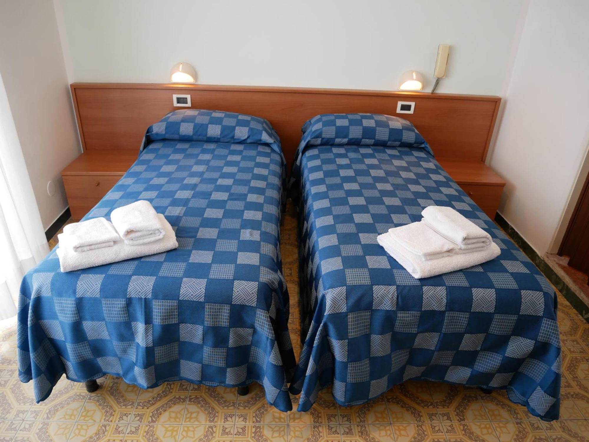 Hotel Jole Marina dʼMarina dʼAndora 外观 照片